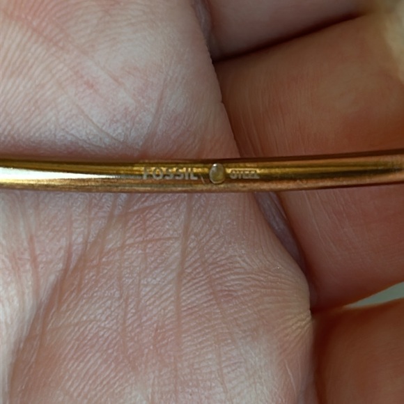 Fossil Bangle with crystal accents - Picture 5 of 11